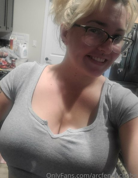 Arcfennecbabe