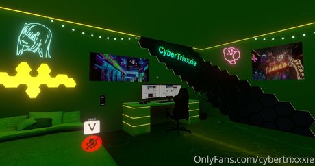 Cybertrixxxie