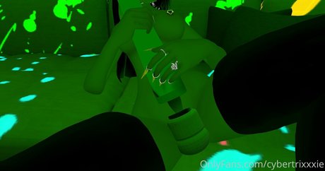 Cybertrixxxie