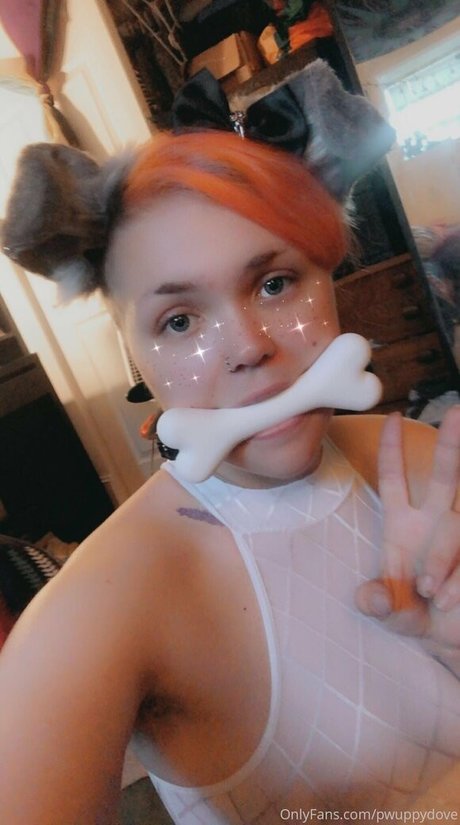 Foto nua vazada do OnlyFans de Pwuppydove