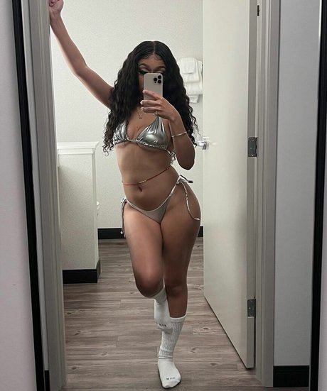 Caileneasely