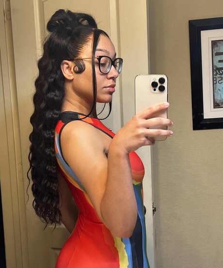 Caileneasely