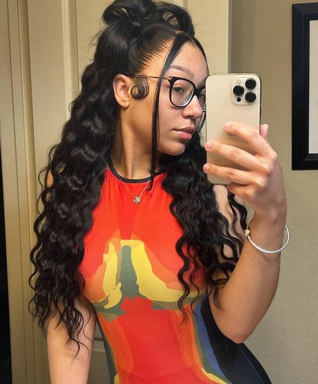 Caileneasely