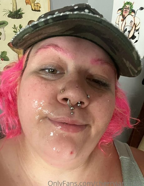 Nahá fotka uniklých OnlyFans od Cherryjambaby