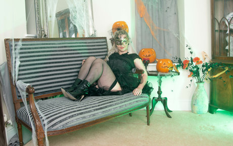 Elle Hunter