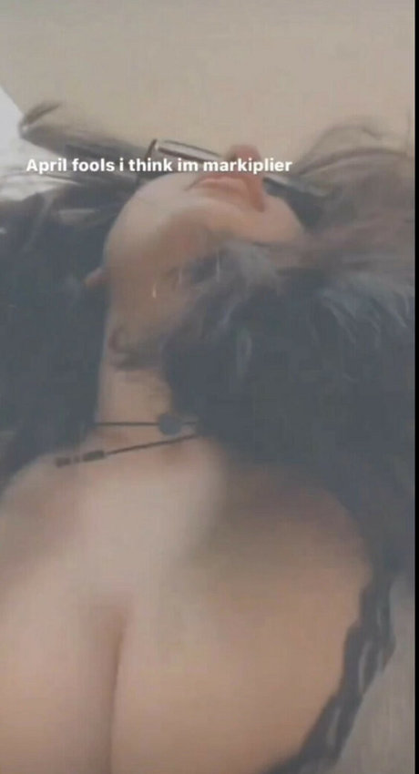 Foto di nudo di fuga di OnlyFans di Jennmelon