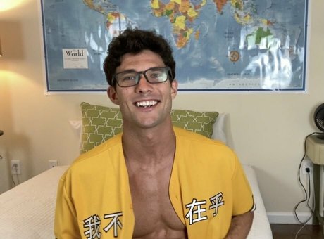Nacktes geleaktes OnlyFans-Foto von Workoutwithkevinfree
