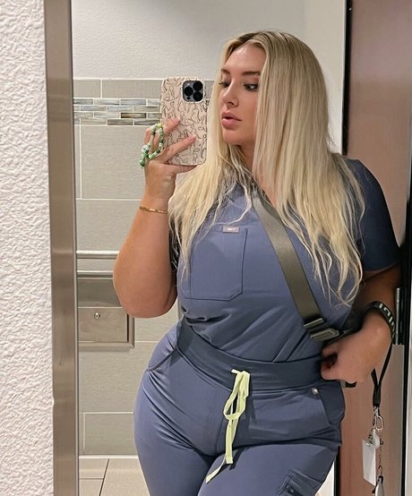 Nahá fotka uniklých OnlyFans od Taya Christian