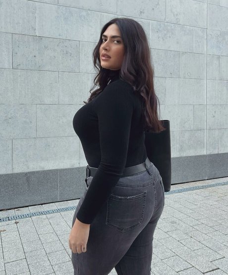 Nøgent lækket OnlyFans-billede af Irena Drezi