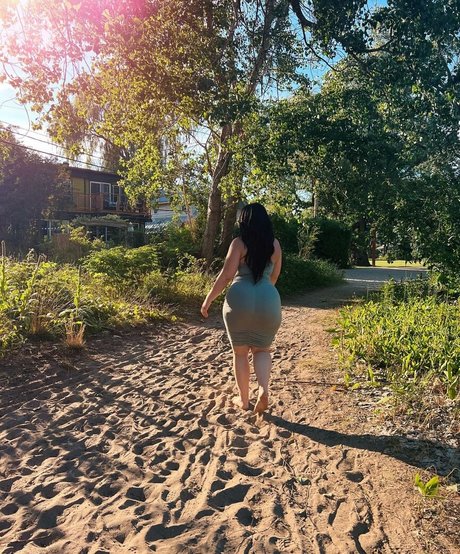 Обнаженная фотография утечки OnlyFans от Anjadee