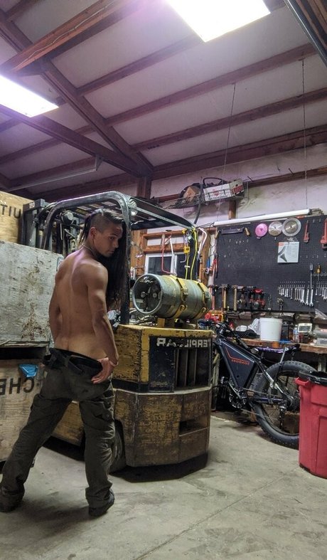 Nahá fotka uniklých OnlyFans od Kinkyninjawolf