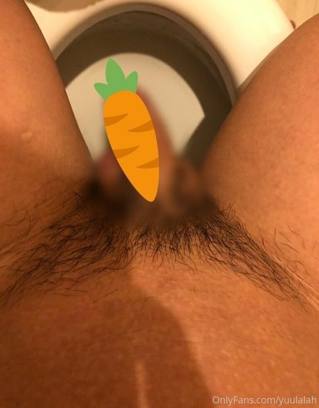 Alaston vuotanut OnlyFans-kuva Yuulalah