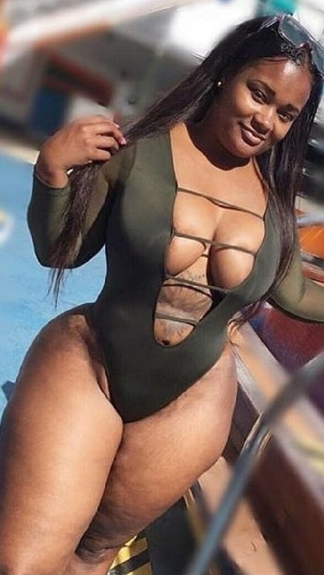 Ashleythebombshell
