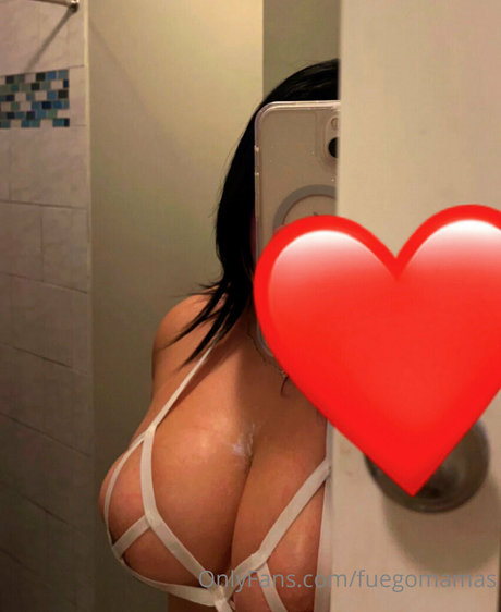 Fuegomamas OnlyFans泄露裸照