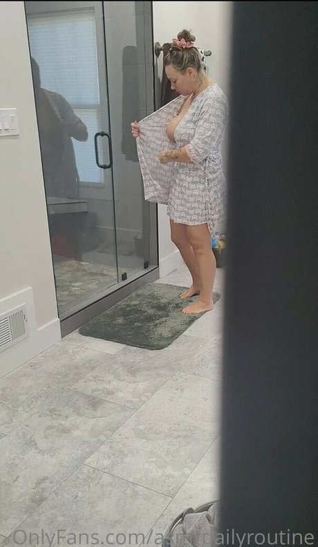 Asmrdailyroutine  nude leaked OnlyFans photo