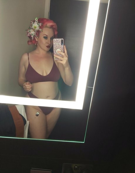 Roxystardust OnlyFans泄露裸照