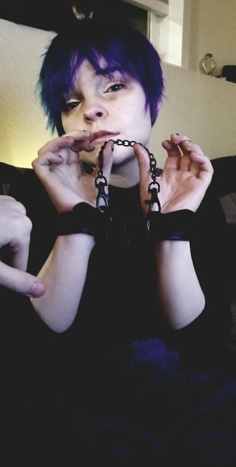 Nahá fotka uniklých OnlyFans od Sentientzeph