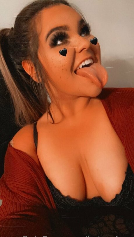 Naken lekkede OnlyFans-bilde av Kalessfree