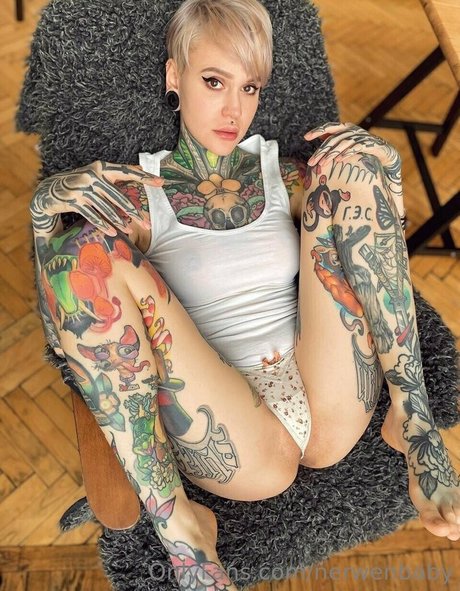 Обнаженная фотография утечки OnlyFans от Nerwenx