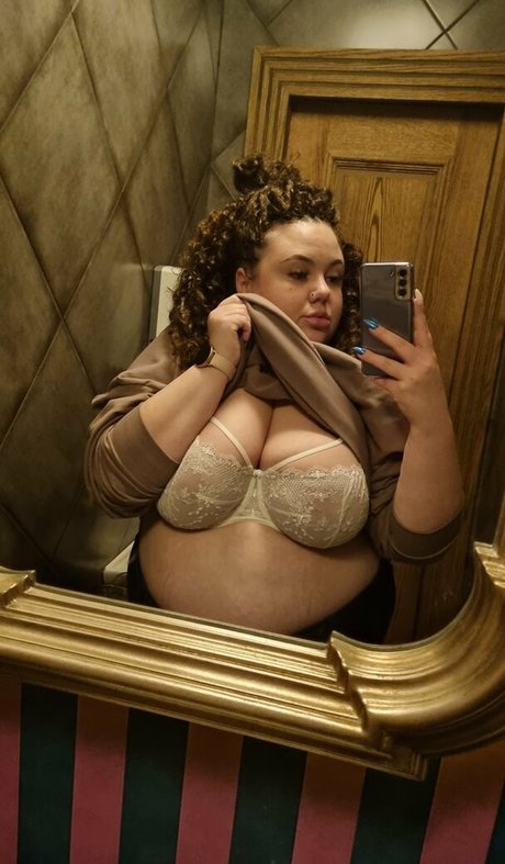 Alicefrommarsbbw