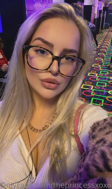 Обнаженная фотография утечки OnlyFans от Theprincessxoxocharm