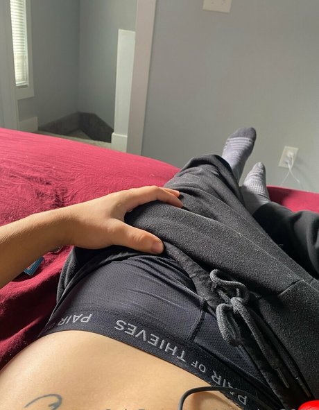 Alasti lekkinud OnlyFans-i pilt Kingalex2021