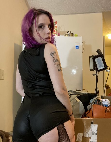 Обнаженная фотография утечки OnlyFans от Embermarley