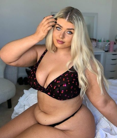 Izzy Nicholls