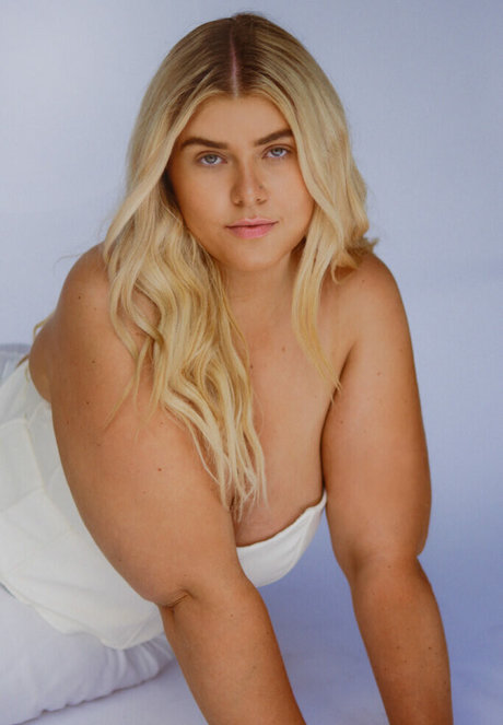 Nahá fotka uniklých OnlyFans od Izzy Nicholls