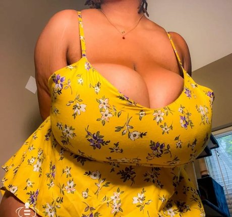Miss Honey Mia
