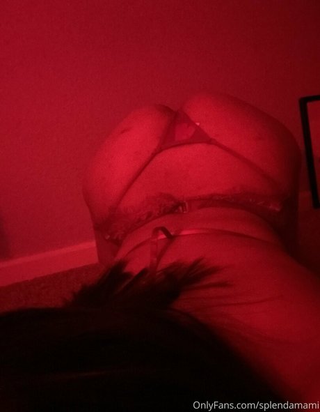 Nahá fotka uniklých OnlyFans od Splendamami