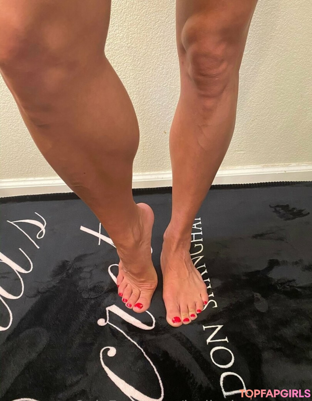 Alasti lekkinud OnlyFans-i pilt Lesliechampagne #5