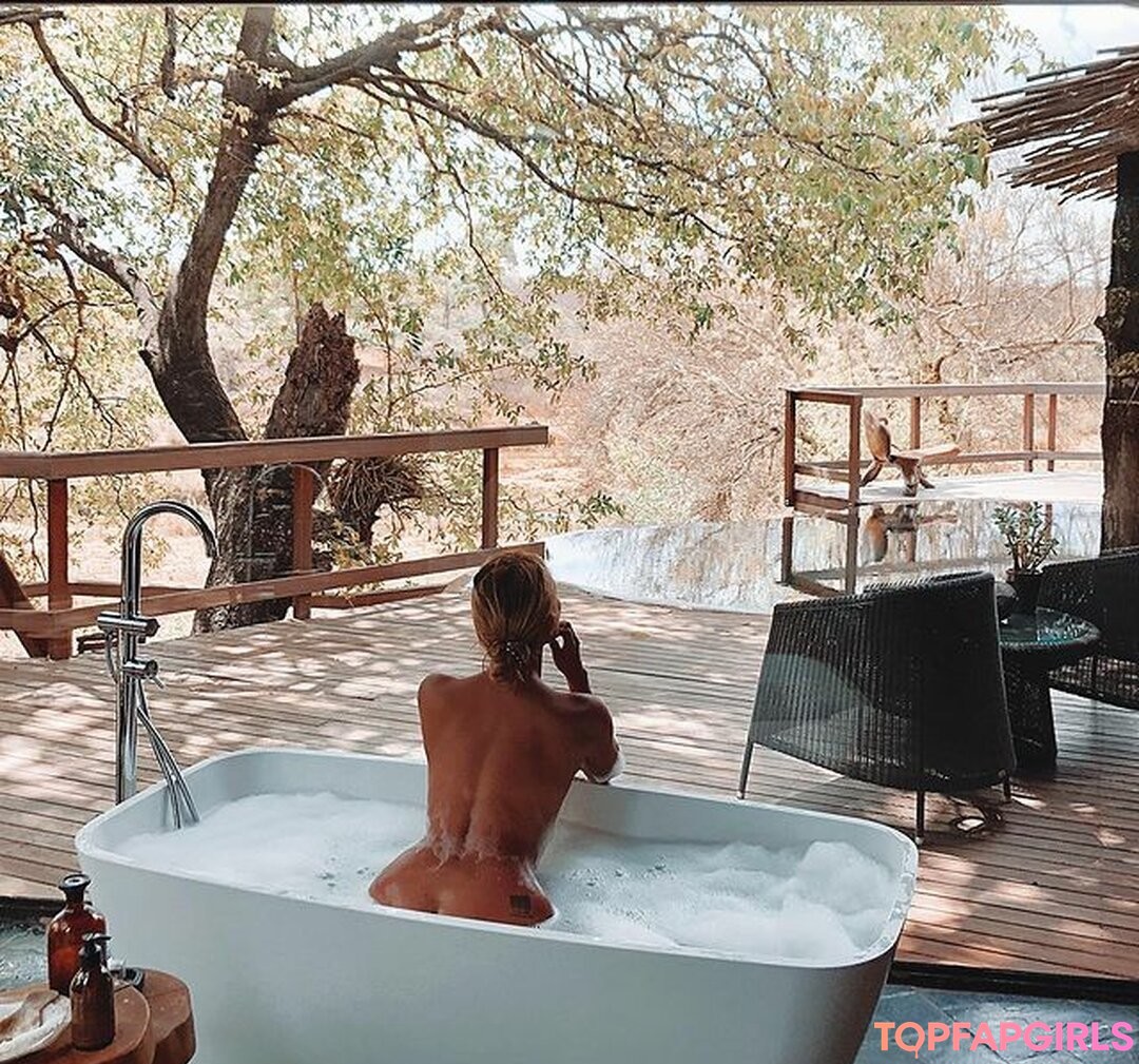 Foto di nudo di fuga di OnlyFans di Jessica Book #15