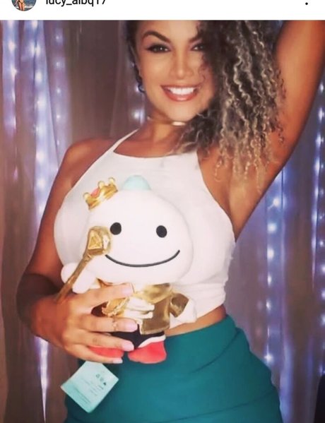 Naken läckt OnlyFans-bild av Lucyalbq17