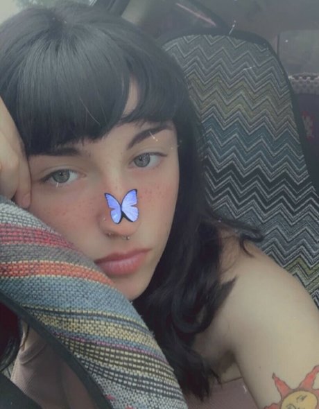 Rhiannnonrose