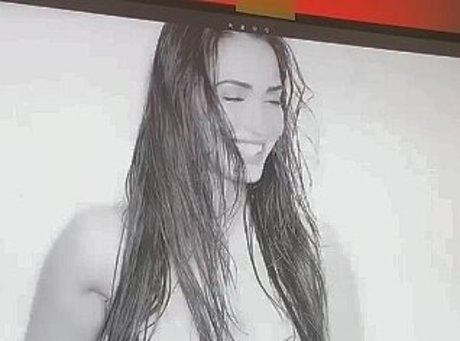 Foto di nudo di fuga di OnlyFans di Vanessaluis91