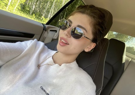 Nahá fotka uniklých OnlyFans od Sashaunic