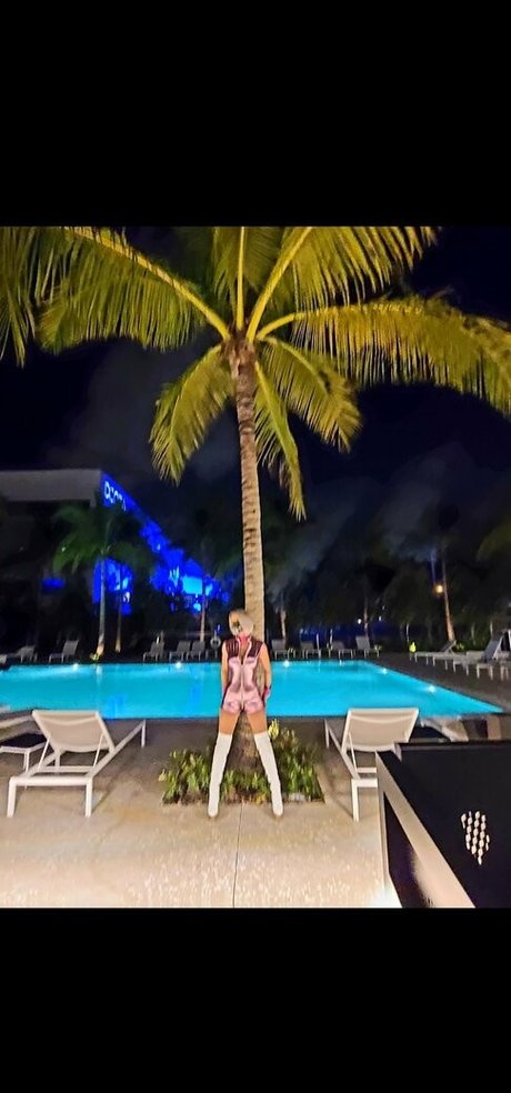 Nahá fotka uniklých OnlyFans od Hotcassandraxxx