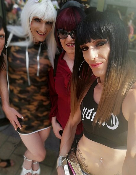 Alaston vuotanut OnlyFans-kuva Translolaperron