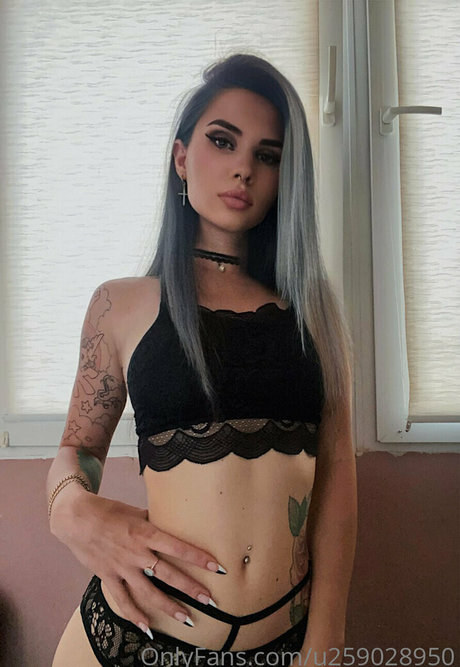 Foto di nudo di fuga di OnlyFans di Nicolecallme