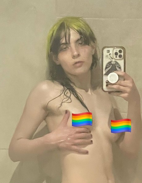 Nahá fotka uniklých OnlyFans od Dorianelectra