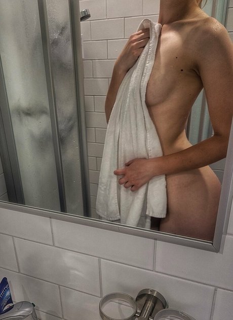 Naken läckt OnlyFans-bild av Jennaalexandrafree