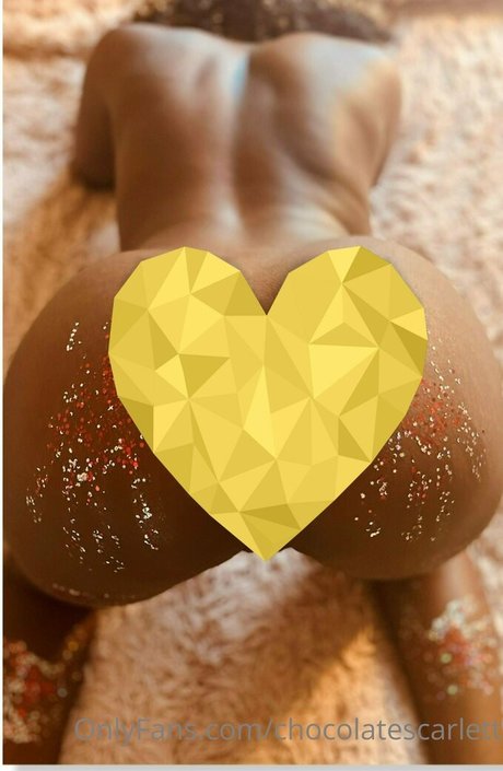 Chocolatescarlett