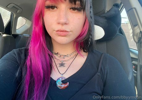 Nahá fotka uniklých OnlyFans od Bbyymoon