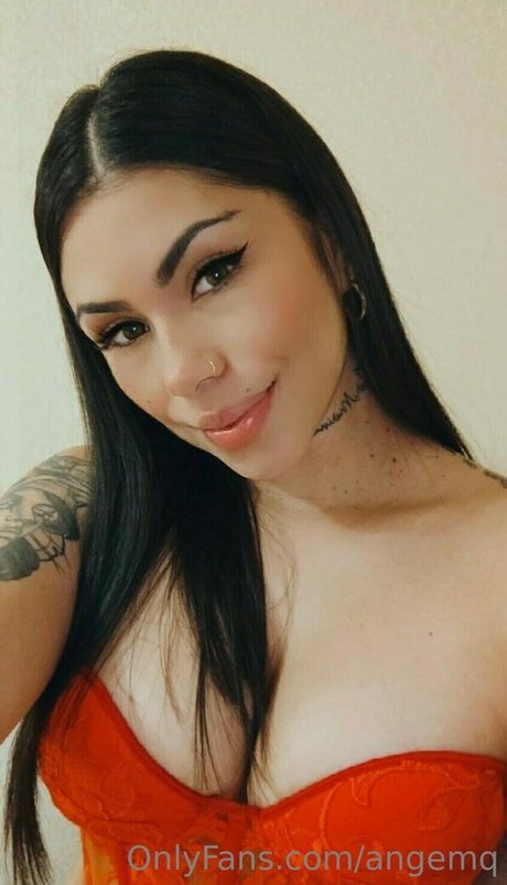 Nahá fotka uniklých OnlyFans od Angemq