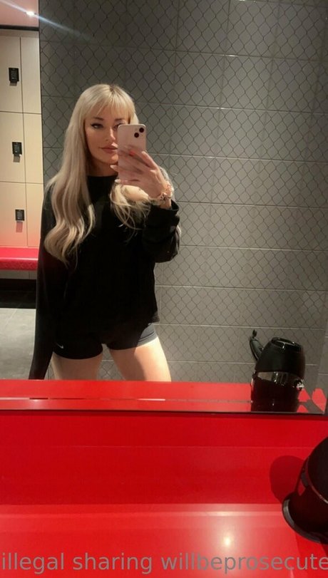 Foto desnuda filtrada de OnlyFans de Elisechristie