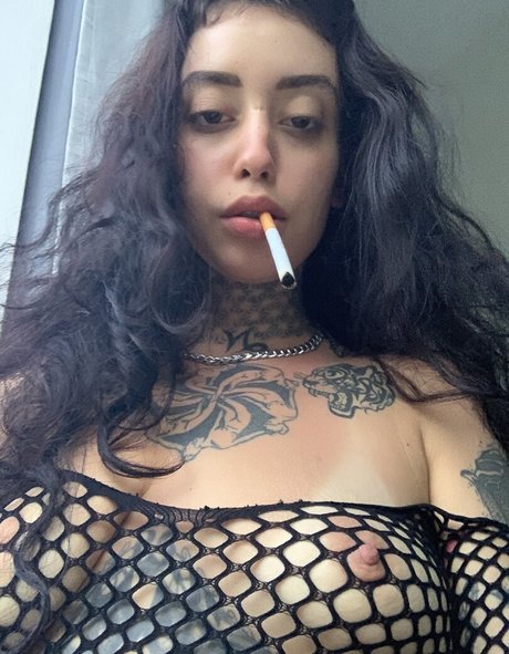Naken läckt OnlyFans-bild av Thullemontes