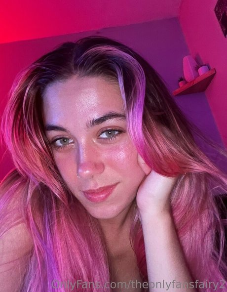 Nøgent lækket OnlyFans-billede af Theonlyfansfairy2