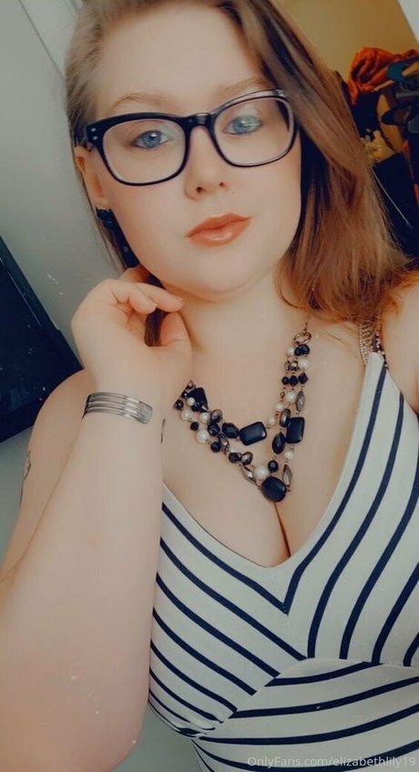 Elizabethlily19