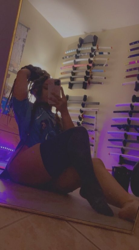 Naakte gelekte OnlyFans-foto van Kikicheea